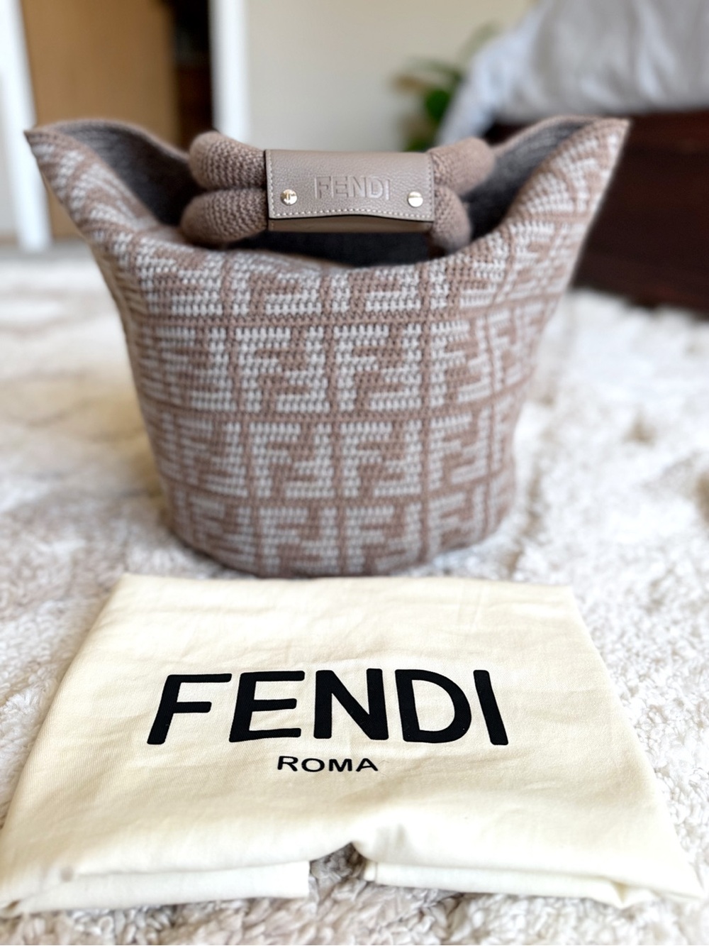 SOLD❤️FENDI FF Zucca shopping bag in jacquard cashmere woven tote - Picture 2 of 11